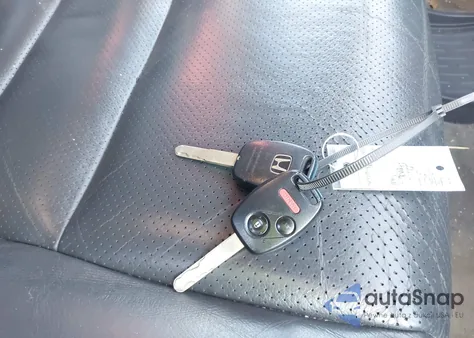 2013 Honda Ridgeline Rtl z USA, uszkodzony, nr VIN 5FPYK1F52DB502271